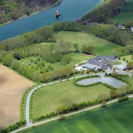 Hotel Domaine De Kermodest 3*